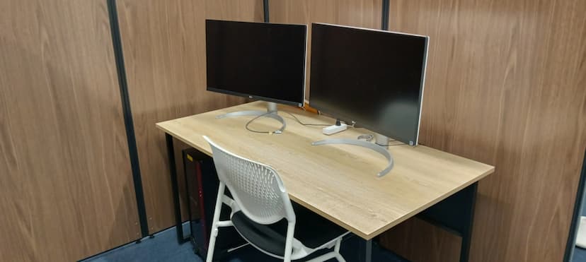 動画編集ブース